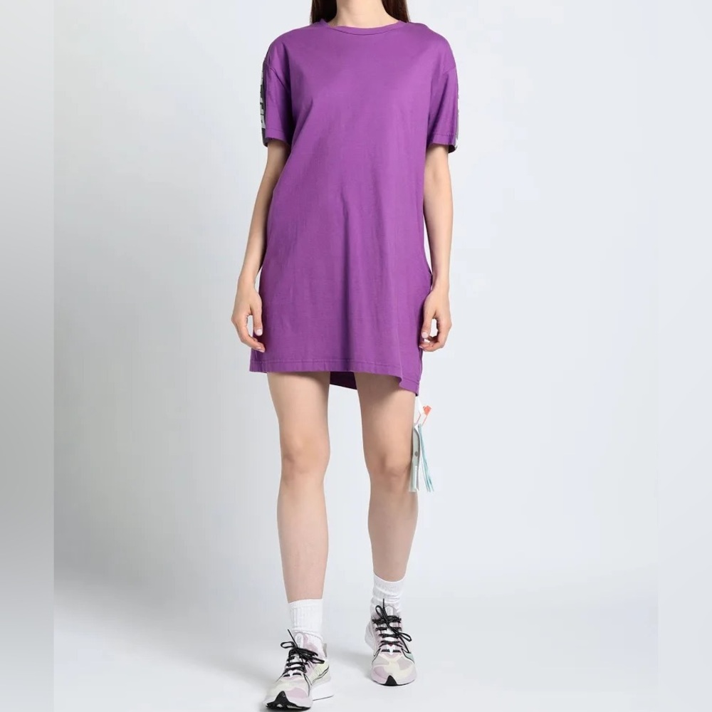 Off-White Athleisure Oversized T-Shirt Purple 100% Cotton NWT Size Small